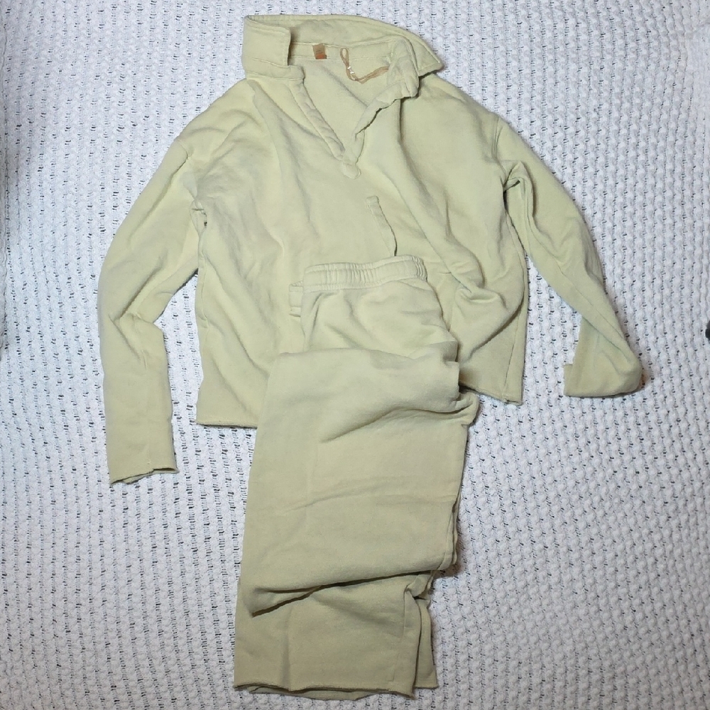 Light Sage Green Loungewear Set - Soft Pullover & Joggers